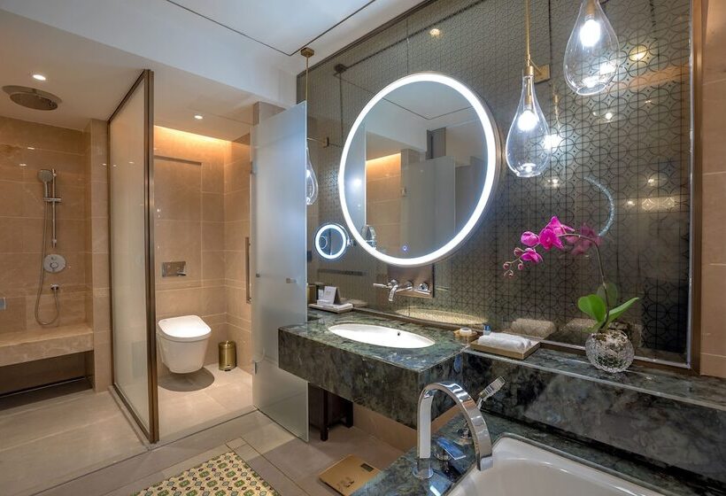 اتاق کلاب, Pan Pacific Yangon