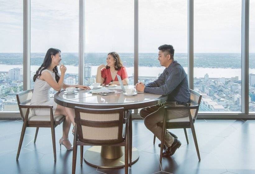 اتاق کلاب, Pan Pacific Yangon