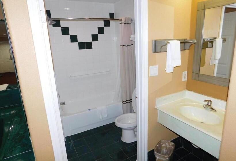 Suite King Size Bed, Regency Inn & Suites Beaumont