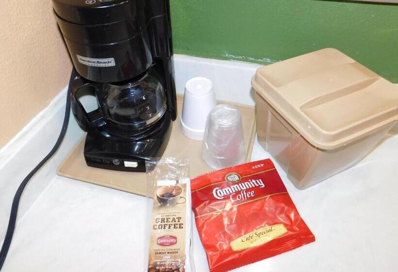 Suite King Size Bed, Regency Inn & Suites Beaumont