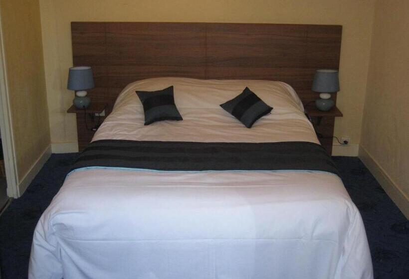 חדר סטנדרט, Logis Hotel Restaurant Le Cheval Blanc