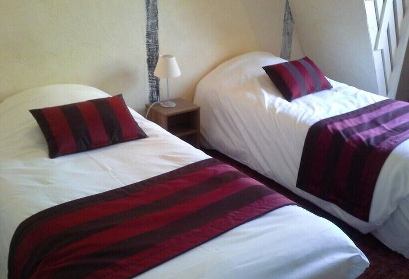 חדר סטנדרט, Logis Hotel Restaurant Le Cheval Blanc