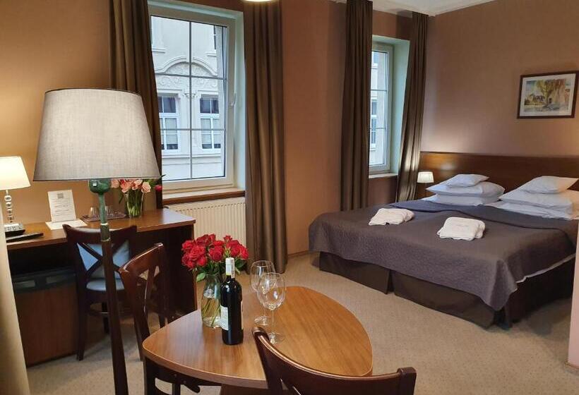 Номер Стандарт, Siesta