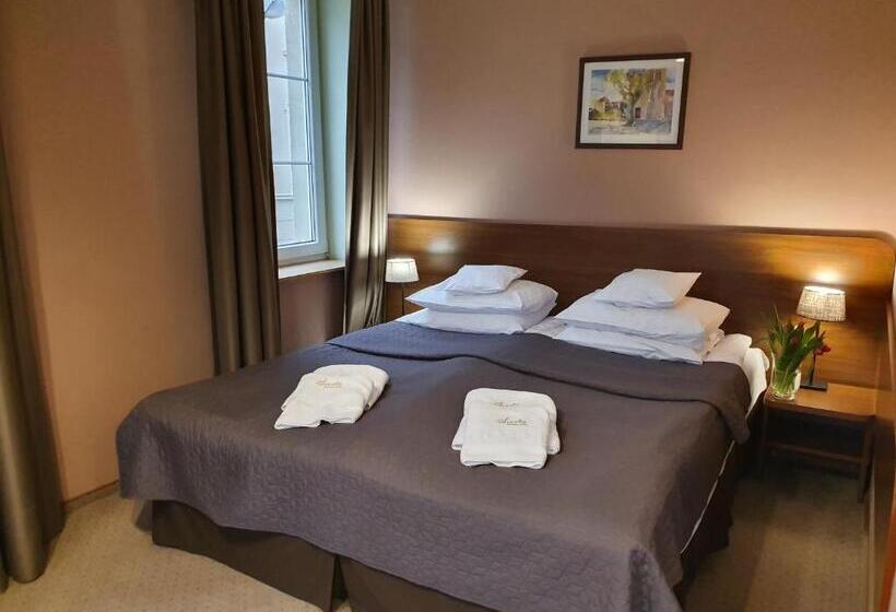 Номер Стандарт, Siesta