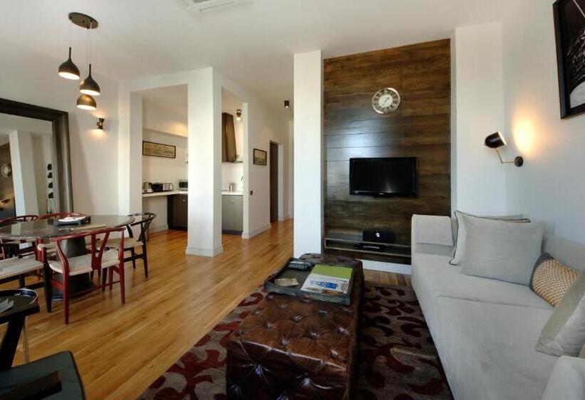 سوییت سوپریور, Urban Suites