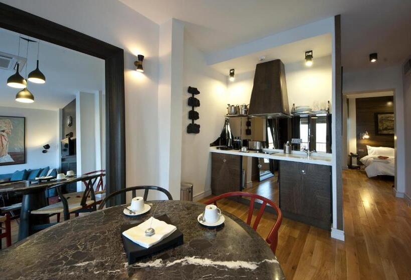سوییت لوکس, Urban Suites