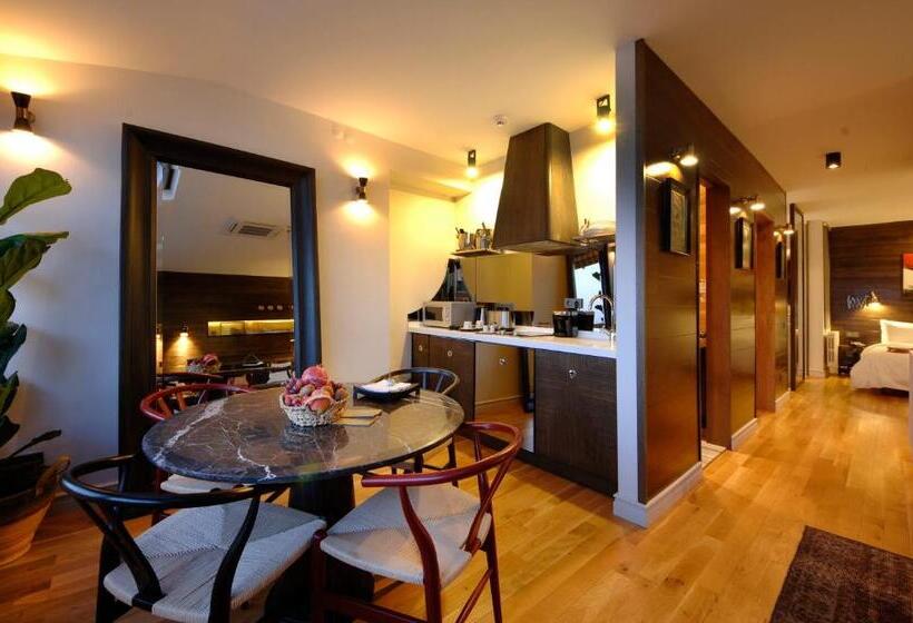 سوئیت رویال, Urban Suites