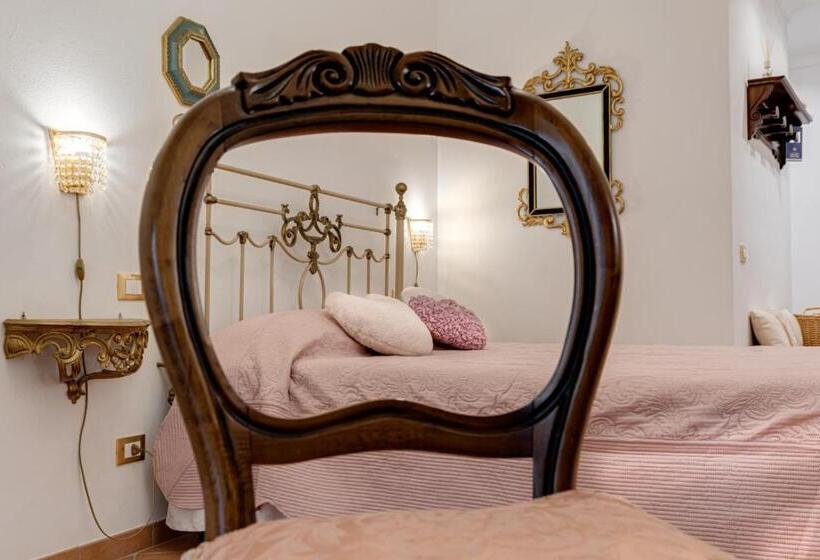 اتاق سوپریور, Villa Del Papa