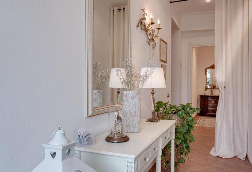 اتاق سوپریور, Villa Del Papa