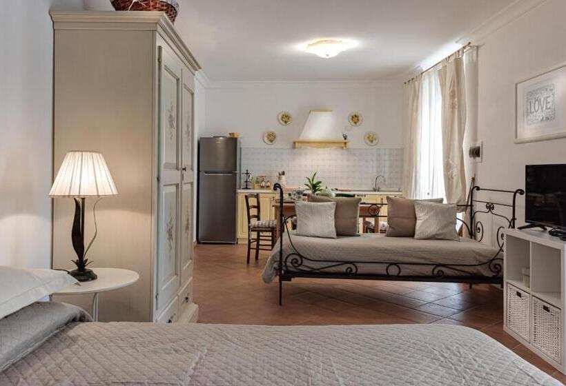 استودیوی استاندارد, Villa Del Papa