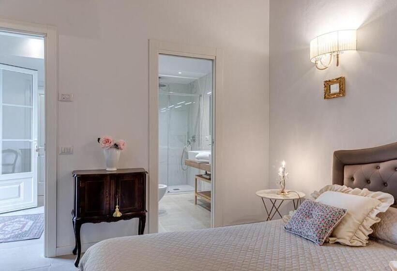 اتاق لوکس, Villa Del Papa