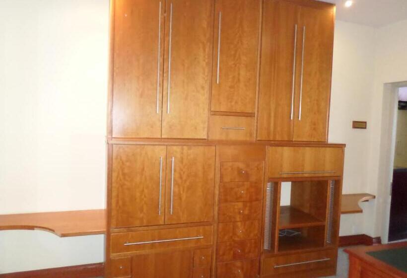 디럭스 룸, The Links Guest House