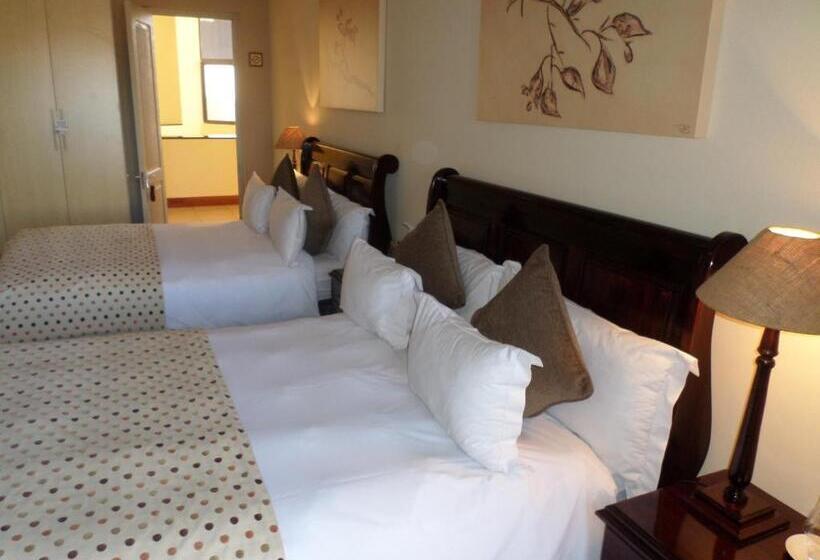 패밀리 룸, The Links Guest House