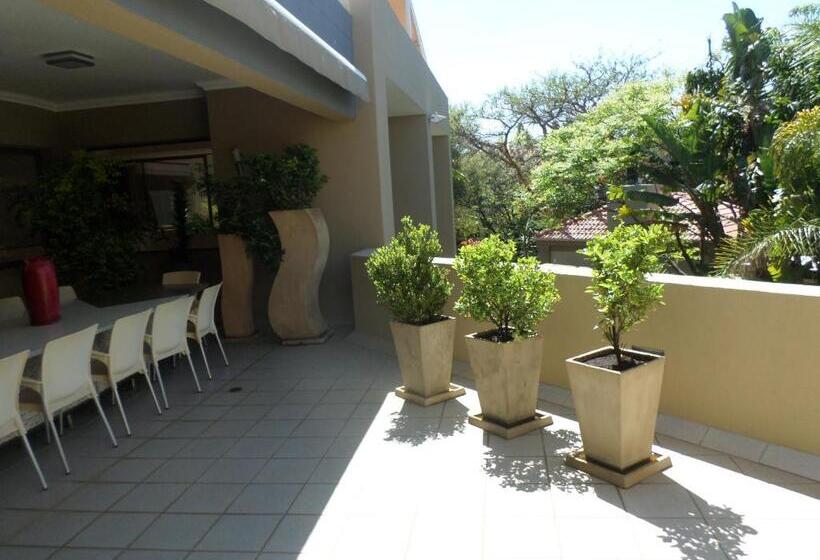 디럭스 룸, The Links Guest House