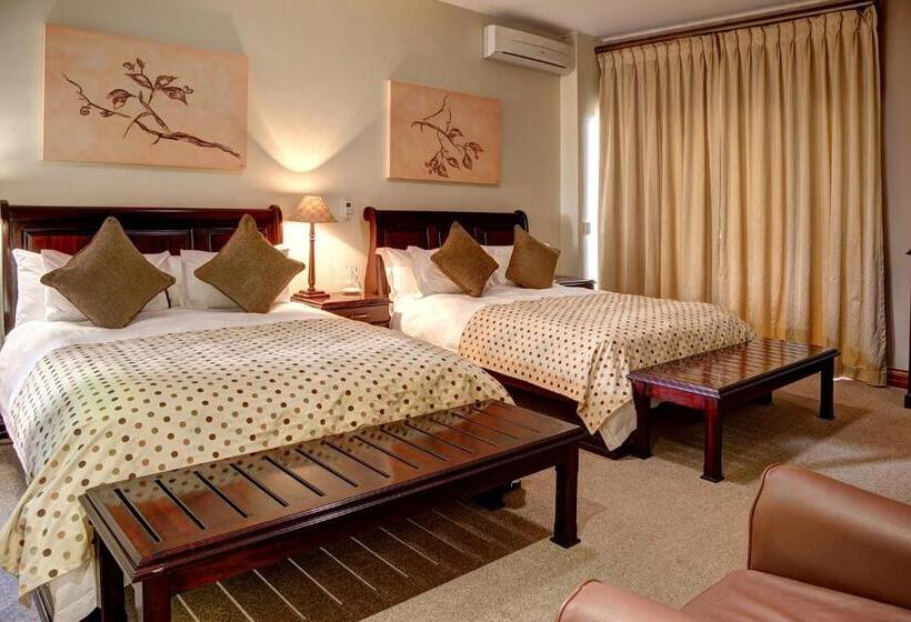 패밀리 룸, The Links Guest House