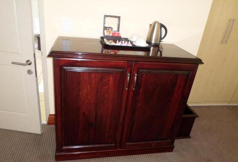 디럭스 룸, The Links Guest House