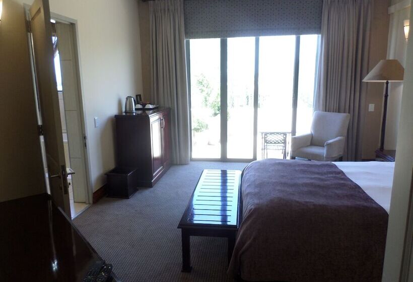 디럭스 룸, The Links Guest House