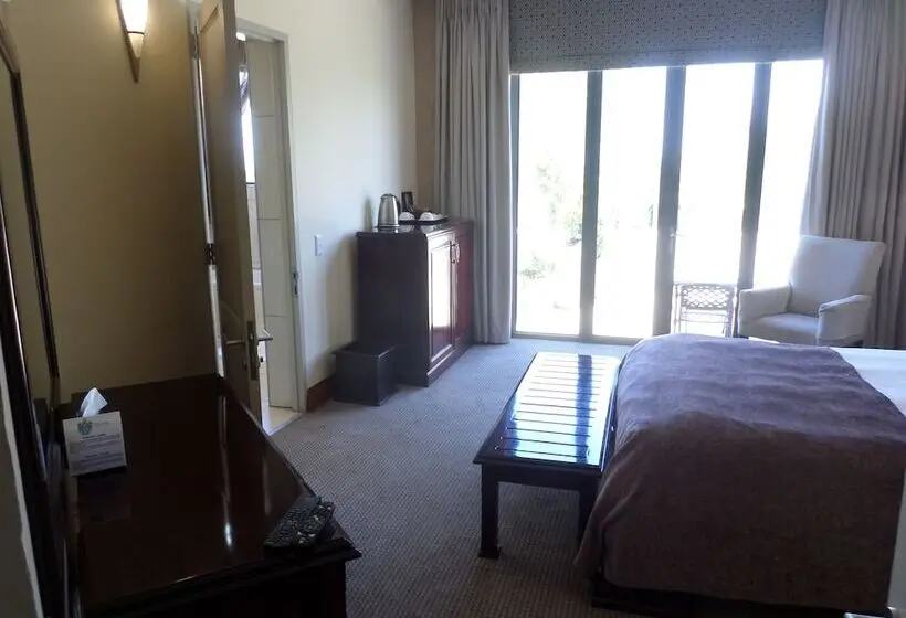 デラックスルーム, The Links Guest House
