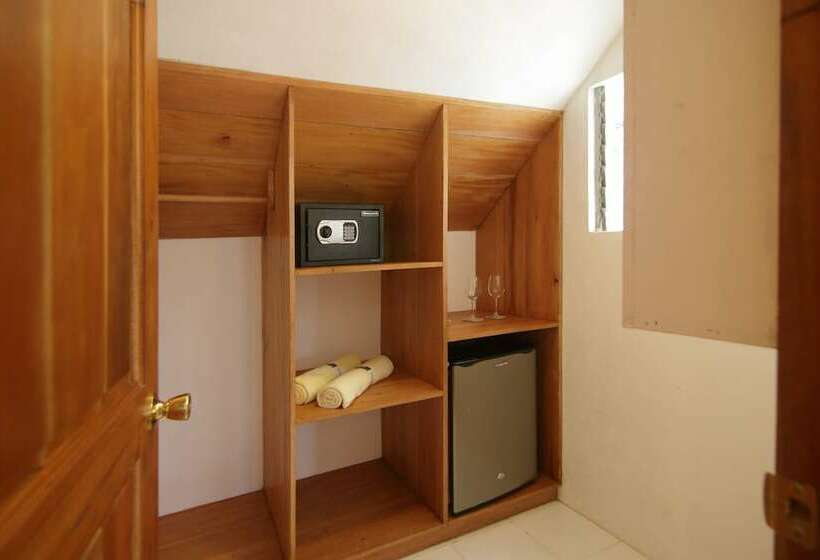 スタンダードルーム, Villa In Blue