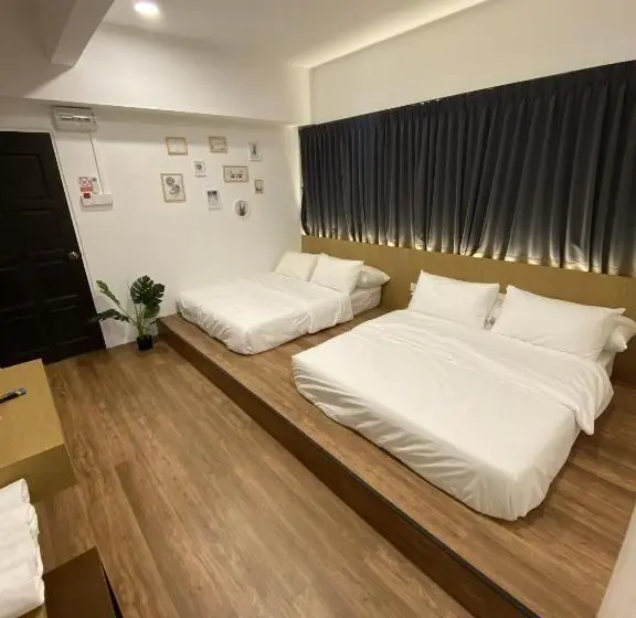 デラックスファミリールーム, Leisure Lodge