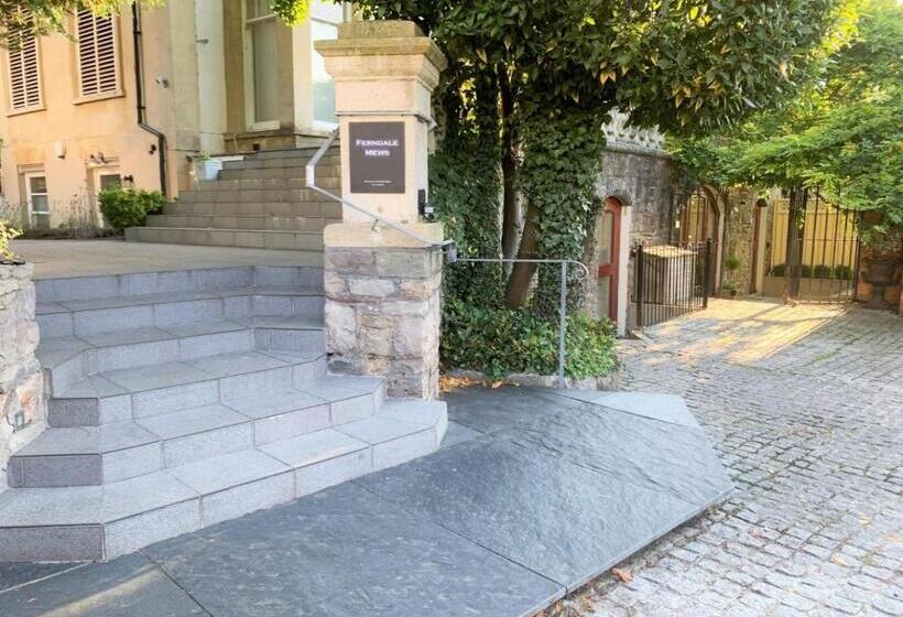 اتاق سوپریور با تخت بزرگ, Ferndale Mews