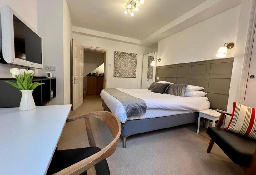 اتاق سوپریور با تخت بزرگ, Ferndale Mews