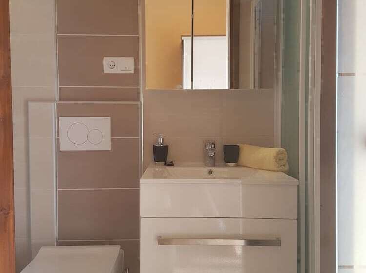 海景标准间带阳台, Guesthouse Mira