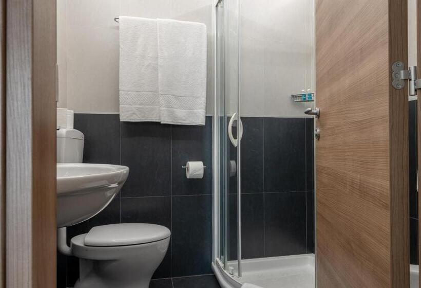 غرفة قياسية إطلالة جانبية علي البحر, Delle Nazioni   Adults Only