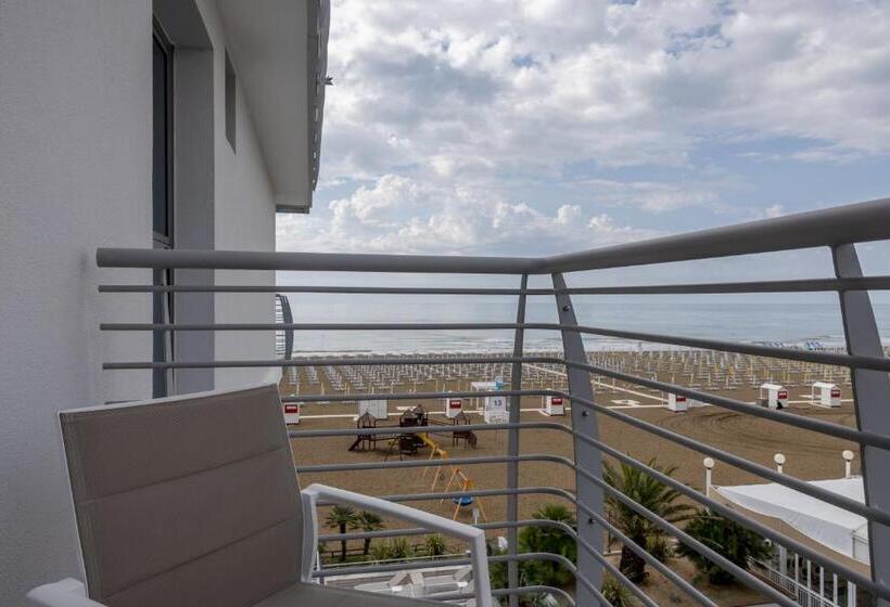 غرفة قياسية إطلالة جانبية علي البحر, Delle Nazioni   Adults Only