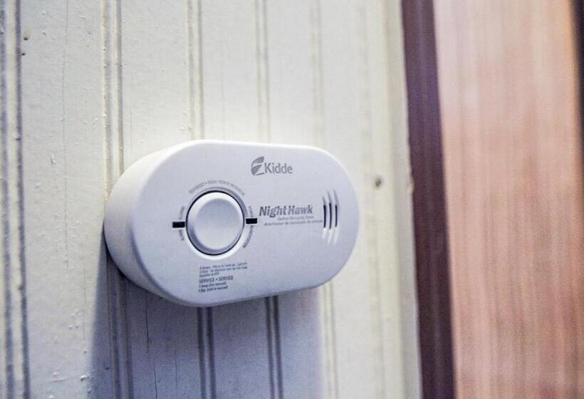 استودیوی لوکس, Eko Cozy Guest House