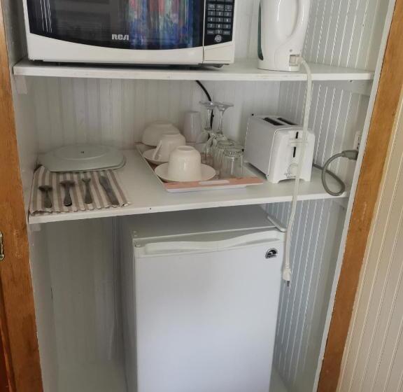 استودیوی لوکس, Eko Cozy Guest House