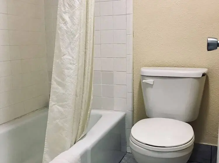اتاق استاندارد با 2 تخت دوبل, Executive Inn Texarkana