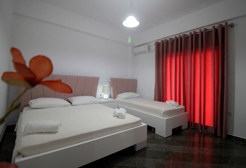 スタンダードトリプルルーム, Oxhaku