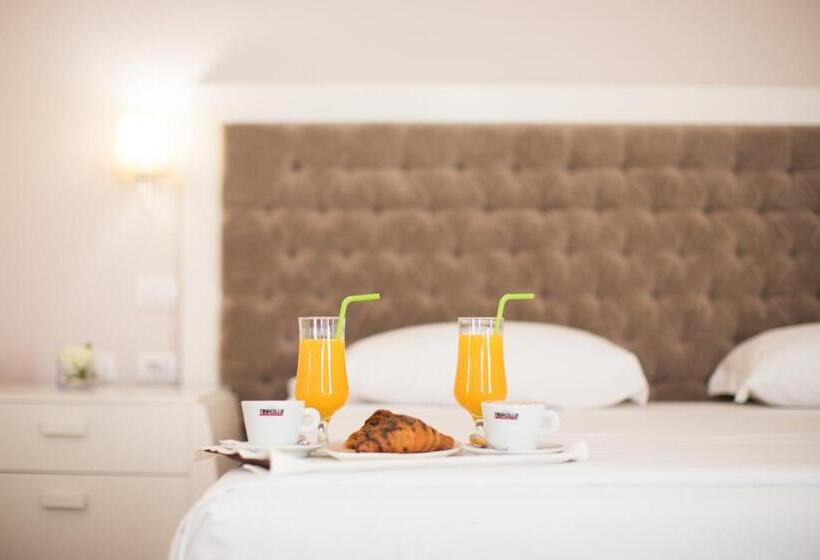 带阳台的豪华间, Royal Hill