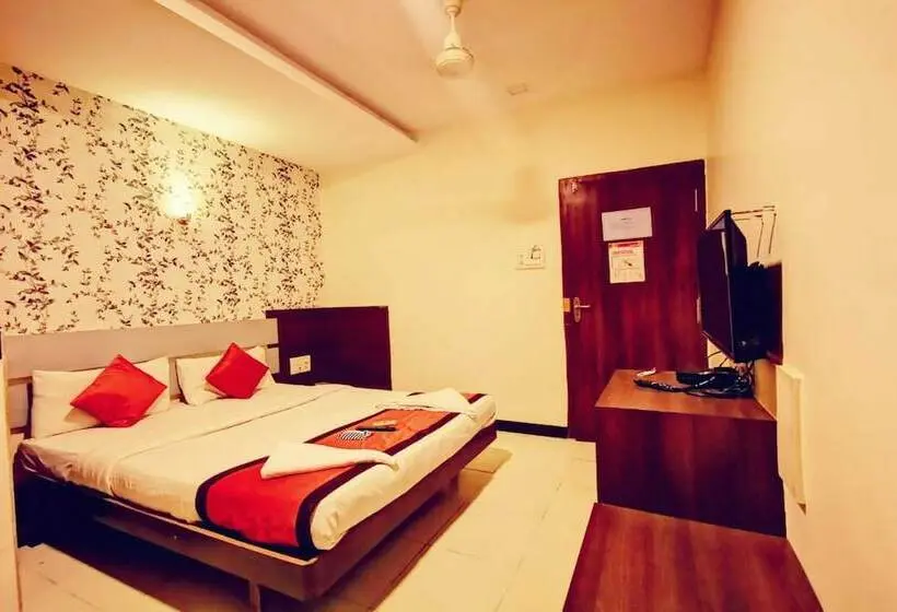 デラックスルーム, Sai Sharan Stay Inn