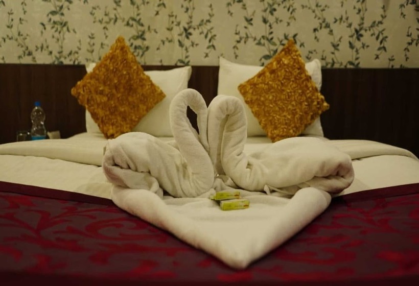 스위트, Sai Sharan Stay Inn