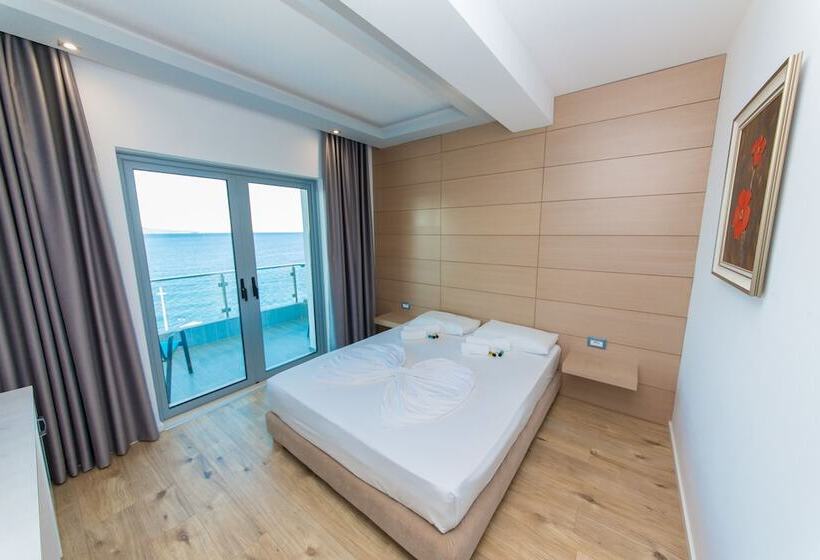 غرفة قياسية مطلّة علي البحر مزوَّدة بشُرفة, Saranda Palace