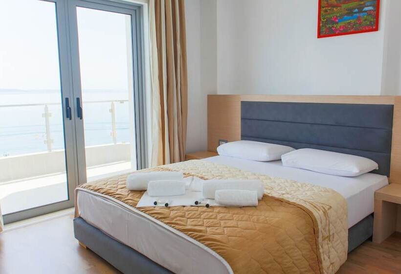 Triple Room Sea View, Saranda Palace