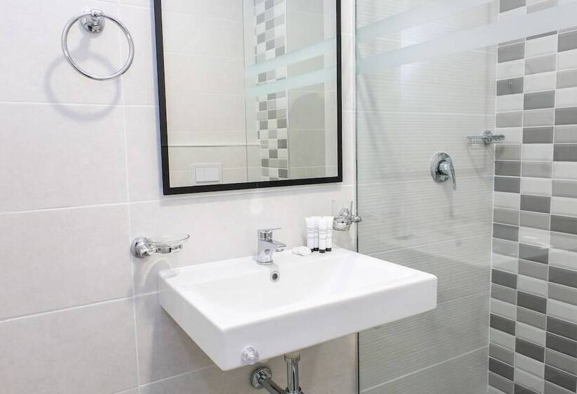 Triple Room Sea View, Saranda Palace