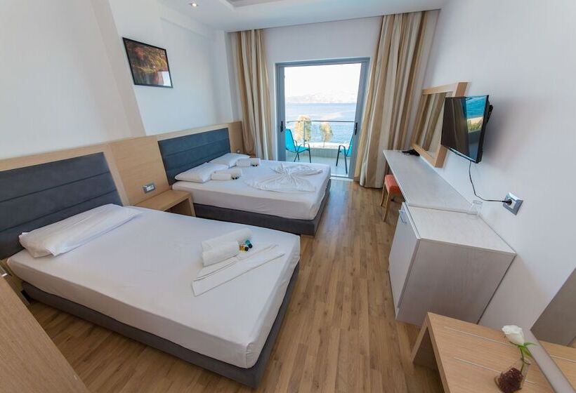 Triple Room Sea View, Saranda Palace