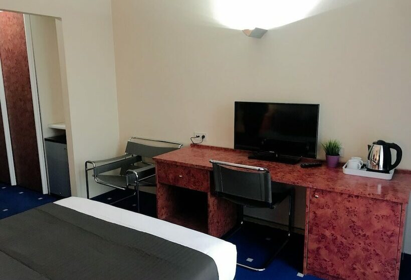 Номер Стандарт, Park Hotel Airport