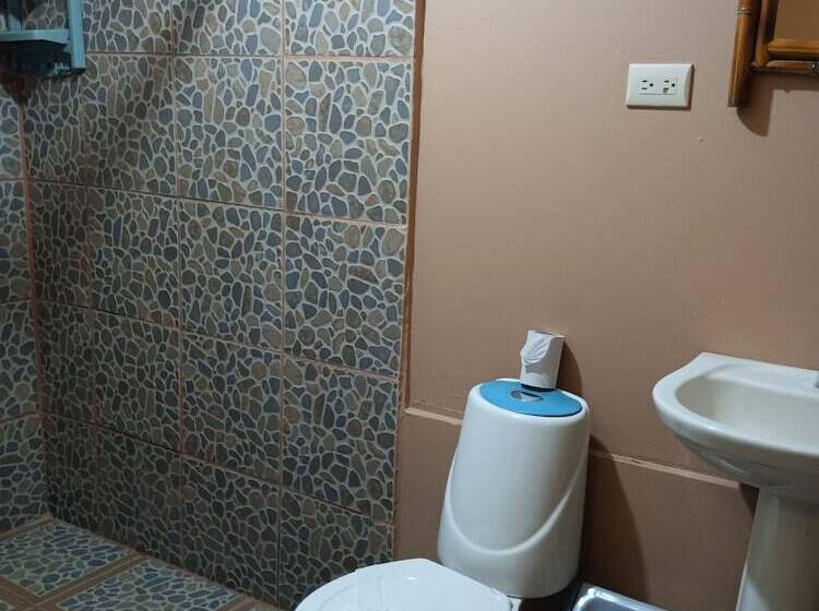 Номер Стандарт, Martinas Place