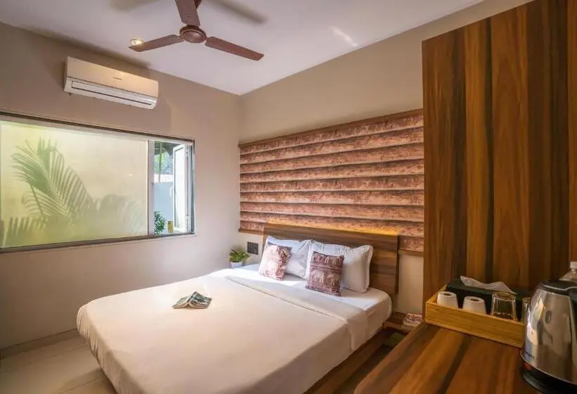 デラックスルーム, Zostel Mumbai