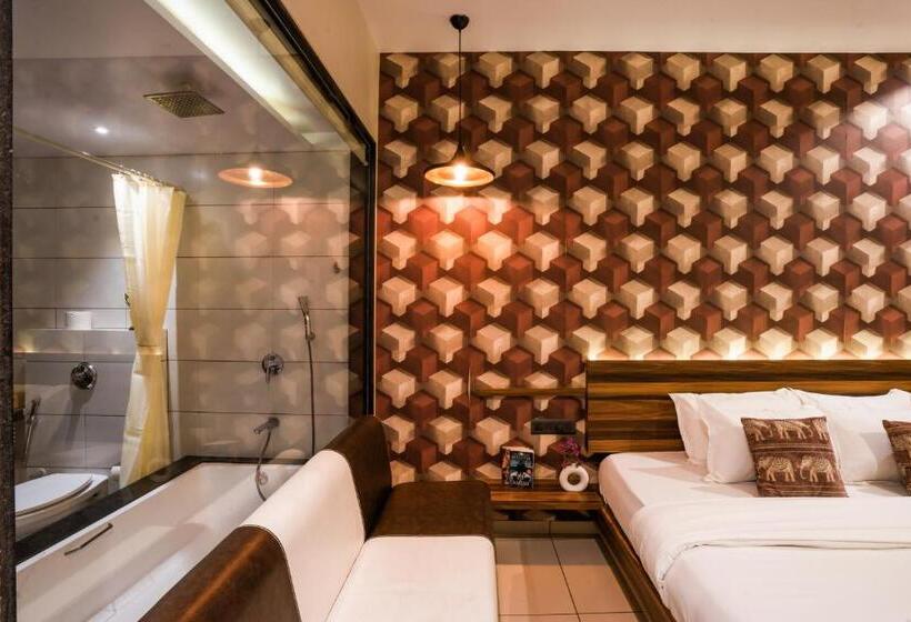 جناح ديلوكس, Zostel Mumbai