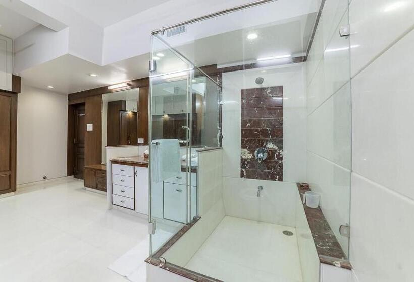 Номер Superior Кровать Кинг, The Almond Tree