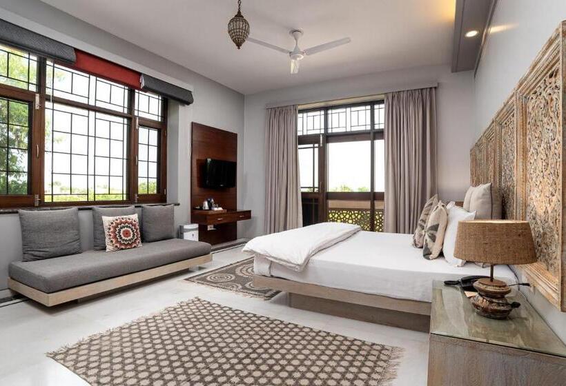 Номер Superior Кровать Кинг, The Almond Tree