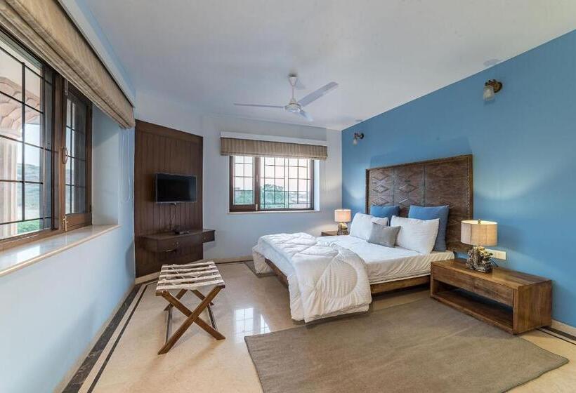 Номер Стандарт, The Almond Tree