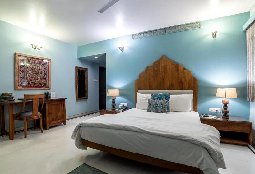 Номер Deluxe, The Almond Tree