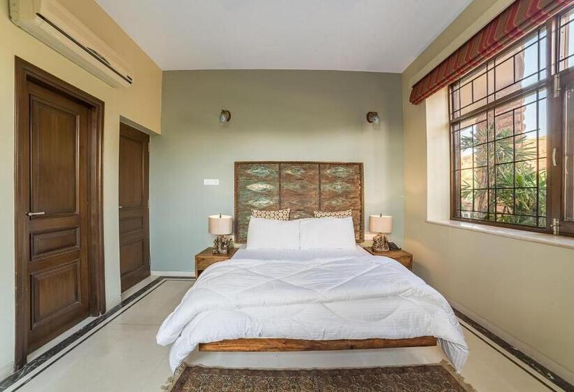 Номер Deluxe Вид на Бассейн, The Almond Tree