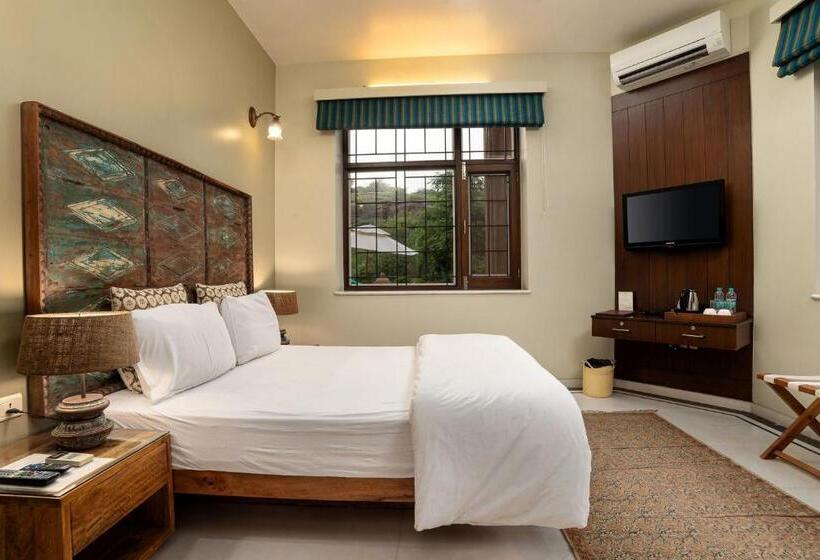 Номер Deluxe Вид на Бассейн, The Almond Tree